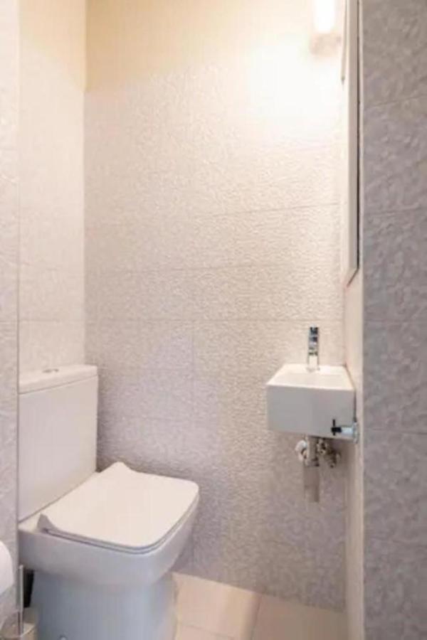 אתונה Flisvos Marina Refurbished Apartment מראה חיצוני תמונה