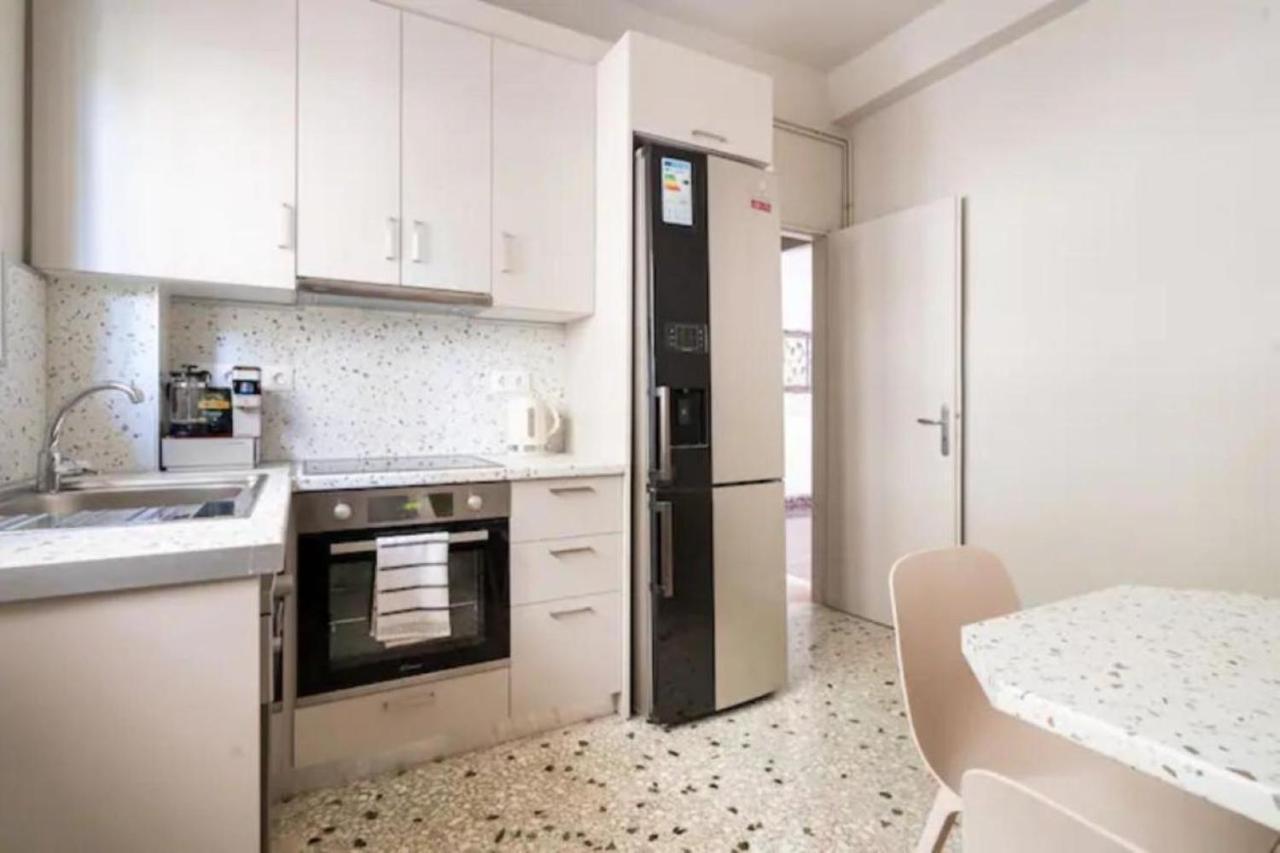 אתונה Flisvos Marina Refurbished Apartment מראה חיצוני תמונה